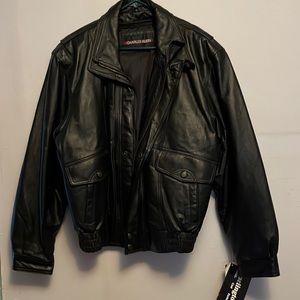 SOLD ✔️  Mens leather coat!